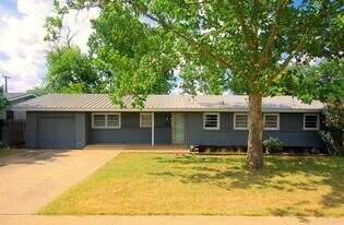 3114 40th St in Lubbock, TX - Building Photo