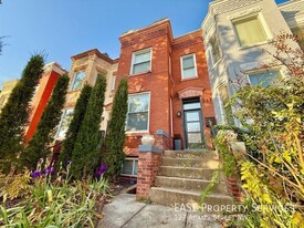 127 Adams St NW