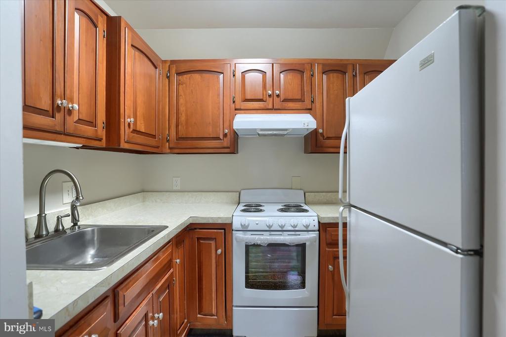 1515 Woodcrest Cir in Harrisburg, PA - Building Photo