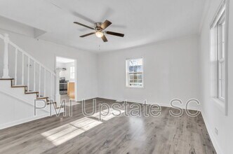 109 S 7th St in Easley, SC - Building Photo - Building Photo