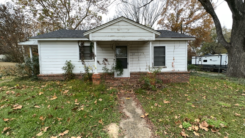 113 Crawford St in Gilmer, TX - Building Photo