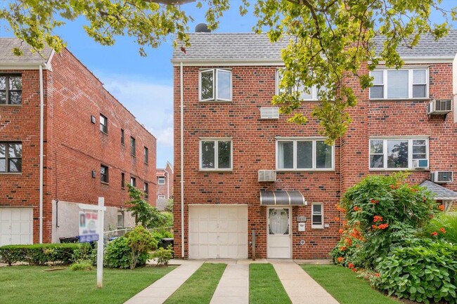 property at 160-62-160-21 21st Ave