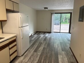 2908 Birch St in Eau Claire, WI - Foto de edificio - Building Photo