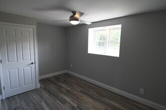 309 Old York Rd, Unit B in Bridgewater, NJ - Building Photo - Building Photo