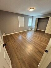 907 Holden Ln in Atlanta, GA - Building Photo - Building Photo