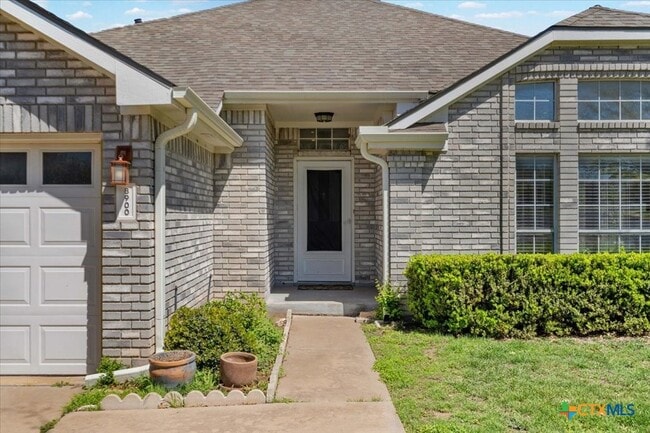 8900 Martha's Dr in Austin, TX - Building Photo - Building Photo