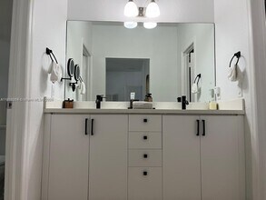 2520 SW 14th Ave in Fort Lauderdale, FL - Building Photo - Building Photo