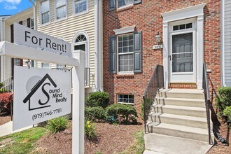 5451 Crabtree Park Ct in Raleigh, NC - Building Photo - Building Photo