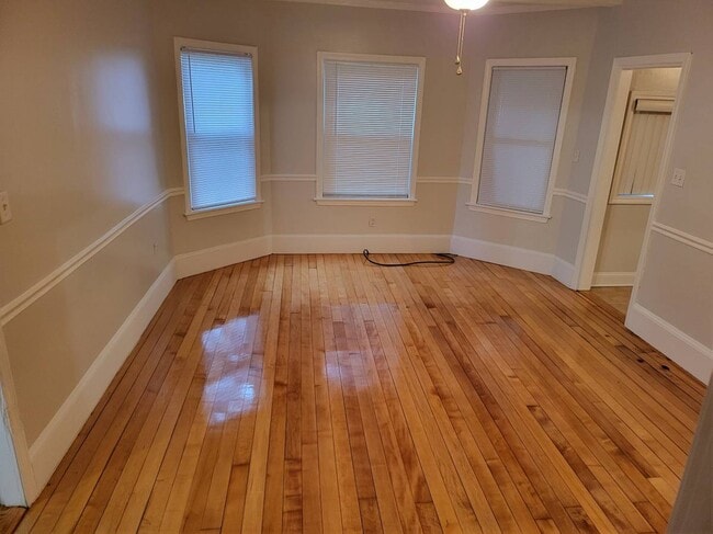 517 Summer St, Unit 517 Summer St Apt 1 in Brockton, MA - Building Photo - Building Photo