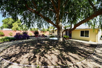 685 Rosal Way in San Rafael, CA - Building Photo - Building Photo