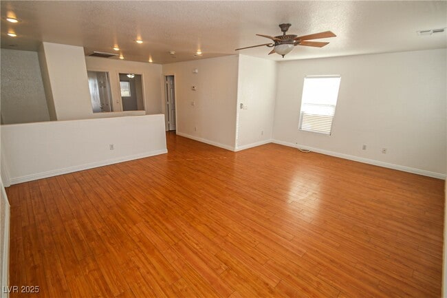 132 Cadrow Castle Ct