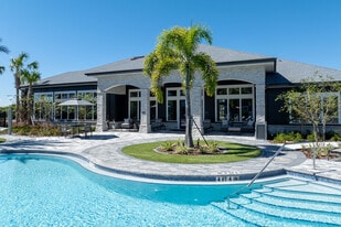 The Carmina in Plant City, FL - Building Photo