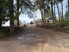 184 Capitol Ridge Rd in Oakville, WA - Building Photo