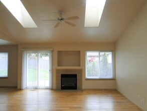 7520 192nd Ave E in Bonney Lake, WA - Building Photo - Building Photo