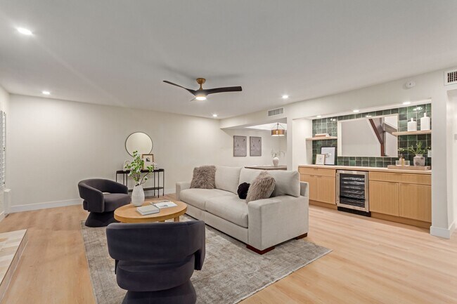 property at 5513 N 5th Dr
