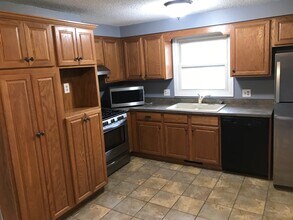 302 Windsor Dr in Churubusco, IN - Building Photo - Building Photo