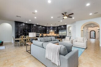 35443 N 87th Pl in Scottsdale, AZ - Building Photo - Building Photo