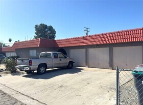 25981 Cherrywood Dr in Hemet, CA - Building Photo