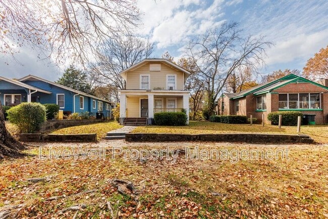 property at 304 12th St SW