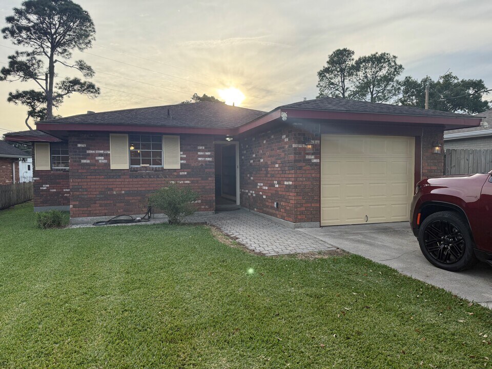 119 Jay St in Belle Chasse, LA - Building Photo