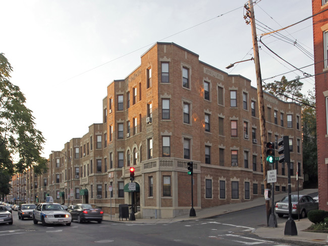 Governor Apartments in Allston, MA - Building Photo - Building Photo