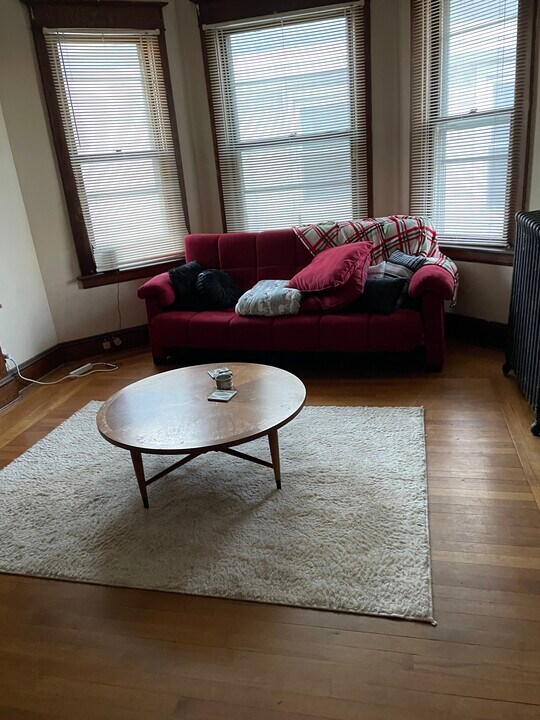 429 Manning Blvd in Albany, NY - Building Photo