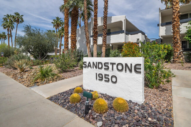 The Hideout at Sandstone Villas in Palm Springs, CA - Foto de edificio - Building Photo