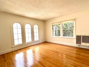 1138 N Gardner St, Unit 1138 in West Hollywood, CA - Foto de edificio - Building Photo