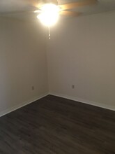 137 Oak Terrace Dr in Crestview, FL - Foto de edificio - Building Photo