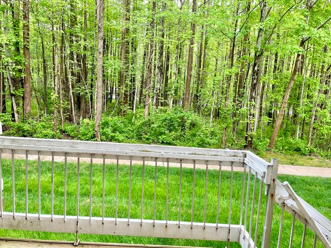 102 Falcongate Dr in Monmouth Junction, NJ - Building Photo - Building Photo