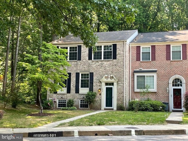 property at 11859 New Country Ln