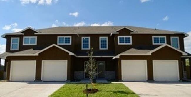 property at 6615 Arancione Ave