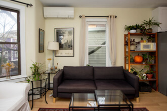 16 Surrey St, Unit 2 in Cambridge, MA - Building Photo - Building Photo
