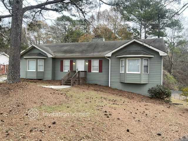 property at 2440 Sherrie Ln SW