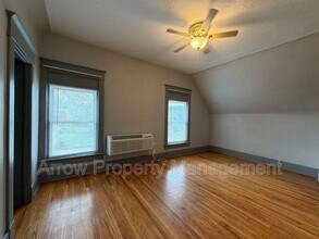 738 N 25th St in Lincoln, NE - Building Photo - Building Photo