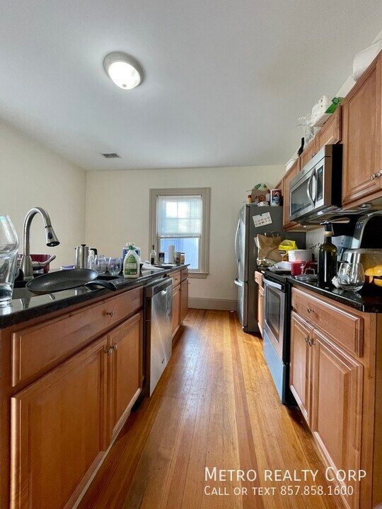 66 Englewood Ave in Boston, MA - Building Photo