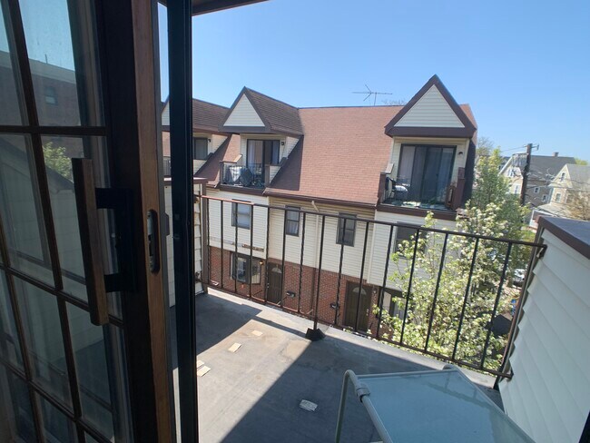 41 Ashford St, Unit 7