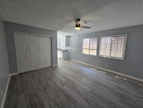 317 Warren Ln in Inglewood, CA - Foto de edificio - Building Photo