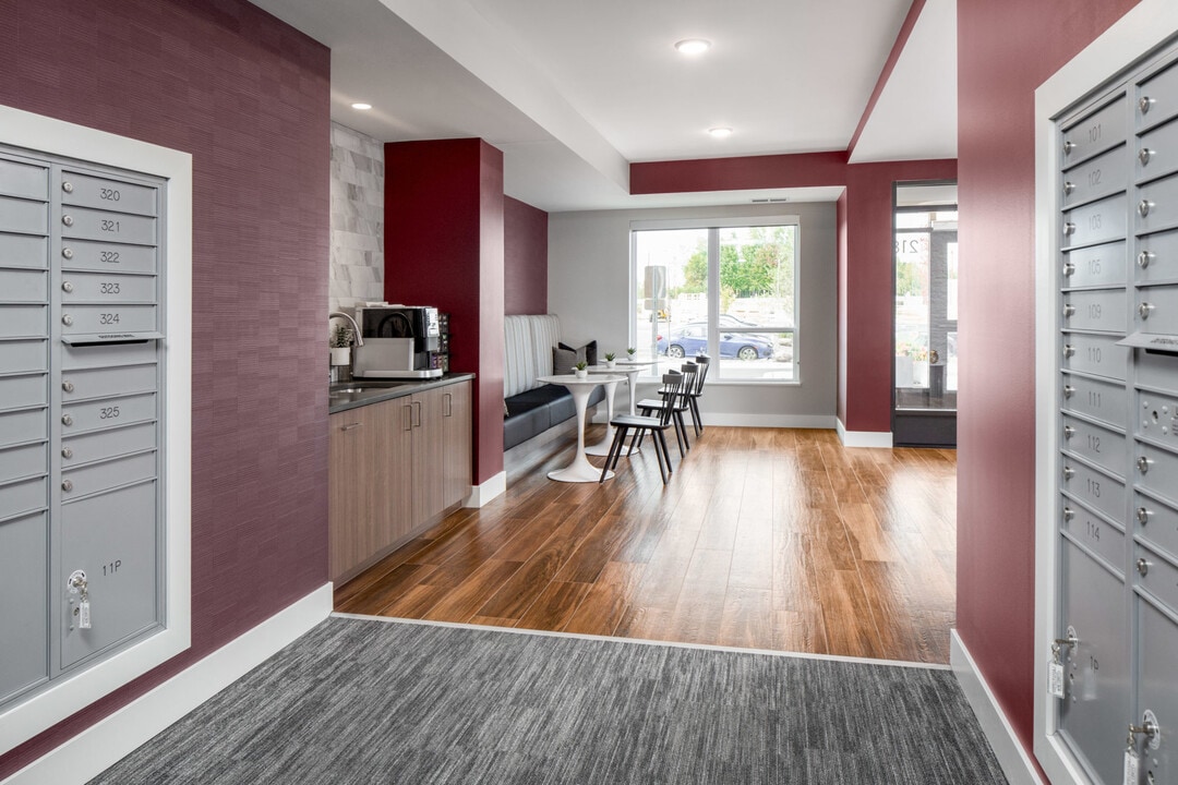 The Heights of Mendota in Mendota Heights, MN - Building Photo