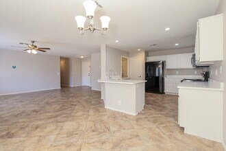 3919 W Abraham Ln in Glendale, AZ - Building Photo - Building Photo