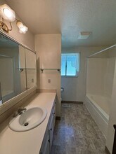 223 Donald Terrace in Myrtle Creek, OR - Building Photo - Building Photo