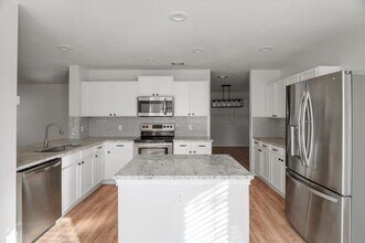 1179 Forest Bluff Trail in Round Rock, TX - Foto de edificio - Building Photo