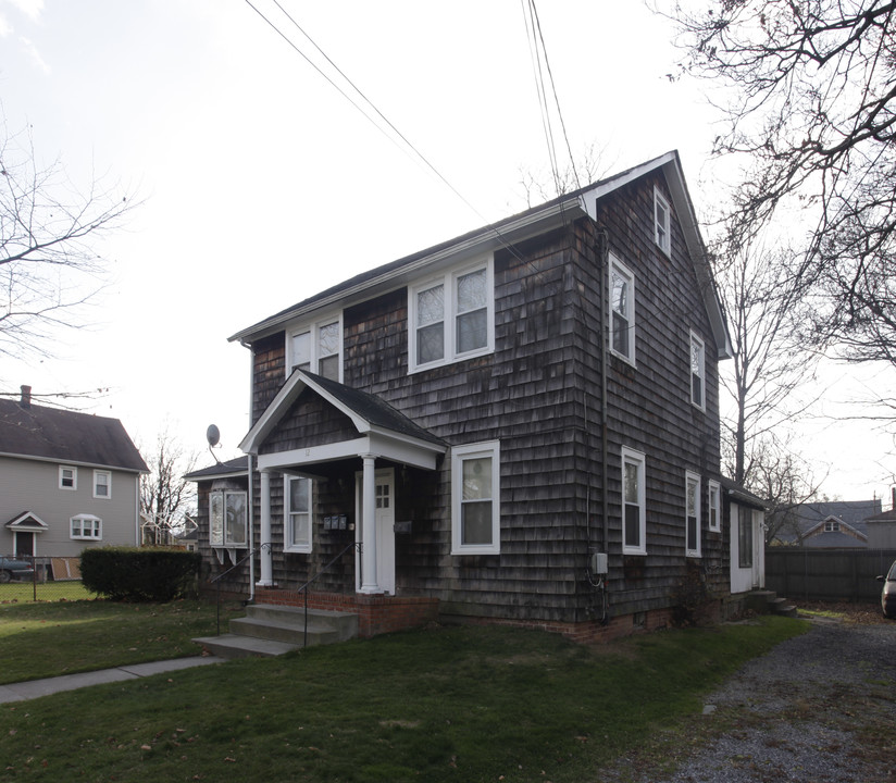 12 Burnett Ave in Bay Shore, NY - Building Photo