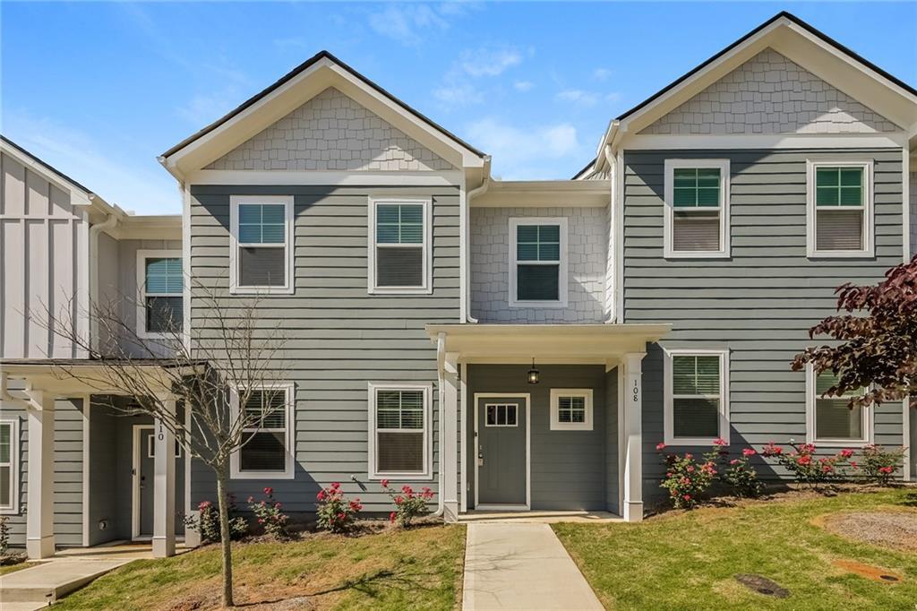 331 Bascomb Crst in Acworth, GA - Building Photo