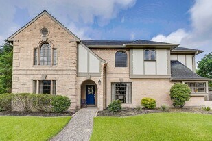 1706 Cedar Creek Ct in Houston, TX - Building Photo