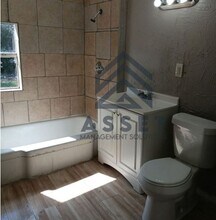 1323 S Blackwelder Ave in Oklahoma City, OK - Building Photo - Building Photo