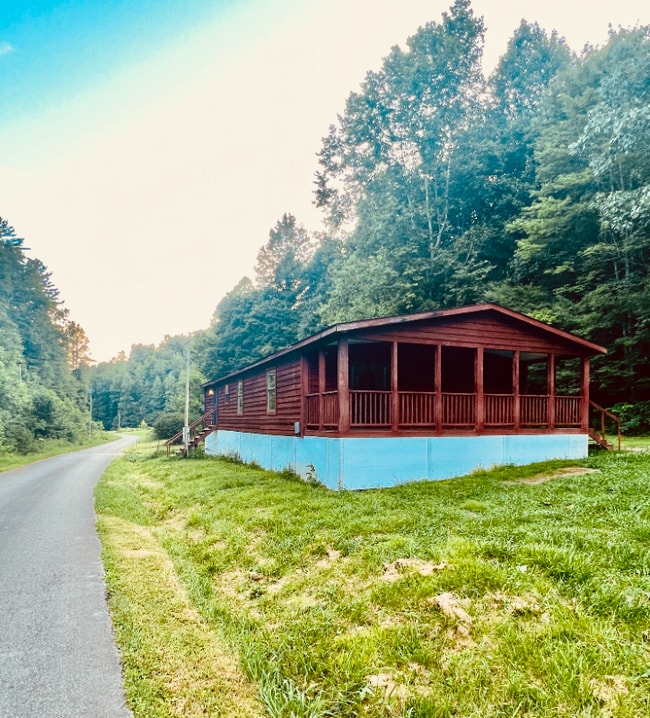 property at 1333 Lick Branch Rd