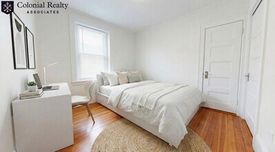 1616 Beacon St, Unit 3 in Brookline, MA - Foto de edificio - Building Photo