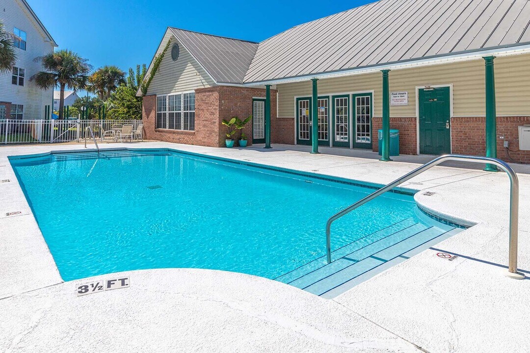 4100 Dancing Cloud Ct in Destin, FL - Building Photo