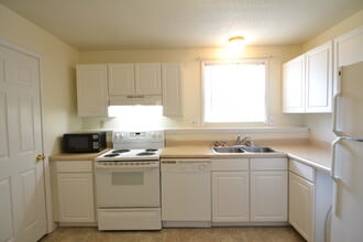 1401 S Florence St, Unit D in Kirksville, MO - Building Photo - Building Photo